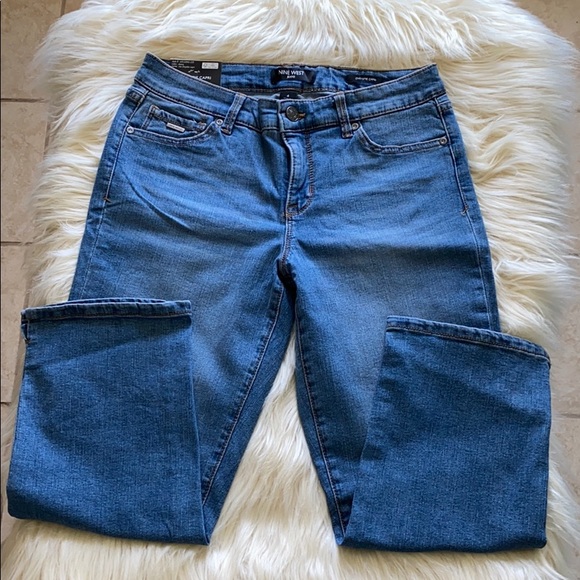 Nine West woman’s Chrystie Denim Capri - Picture 3 of 5